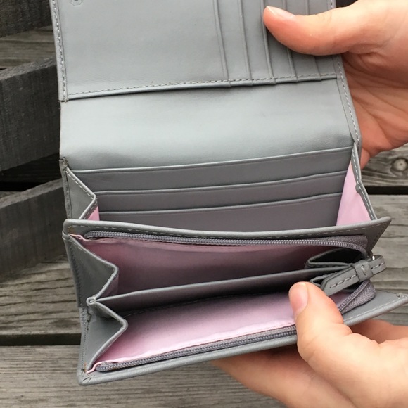 Coach Gray Leather Wallet! VGUC! - Picture 4 of 8